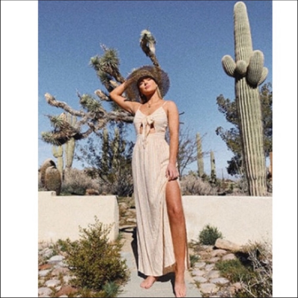 Forever 21 Striped Cutout Maxi Dress